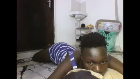 Snapshot of sexqueen02 chatting on February 19, 2:55 am sexqueen02 online show from February 19, 2:55 am