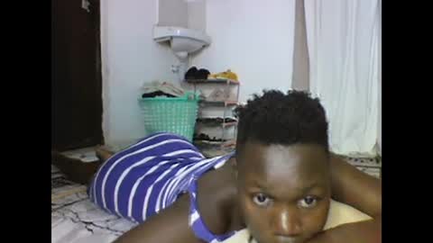 Snapshot of sexqueen02 chatting on February 14, 12:47 pm sexqueen02 online show from February 14, 12:47 pm