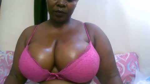 sexxi_ebony online show from March 5, 9:18 am