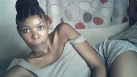 sexxy_curvy23 online show from February 14, 5:21 am