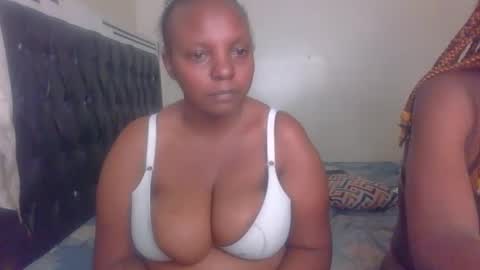 Snapshot of sexxy_surphire chatting on September 28, 4:21 am Sexxy surphire online show from September 28, 4:21 am