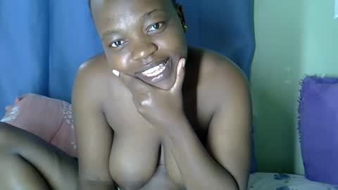 Snapshot of sexxybuttie chatting on October 3, 11:29 am African Queen online show from October 3, 11:29 am