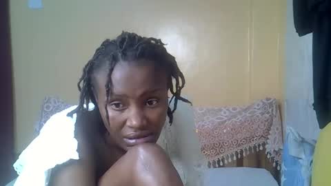 Snapshot of sexxyjey_ chatting on October 16, 2:00 am sexxyjey_ online show from October 16, 2:00 am