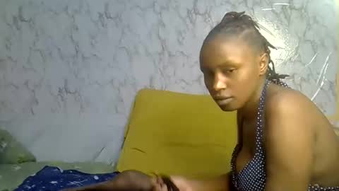 Snapshot of sexxyjey_ chatting on September 15, 5:25 pm sexxyjey_ online show from September 15, 5:25 pm