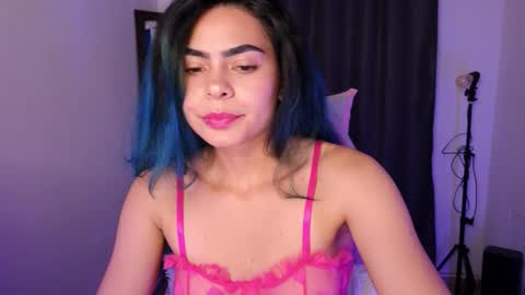 Snapshot of sexxylady__ chatting on October 21, 10:57 pm Angie online show from October 21, 10:57 pm