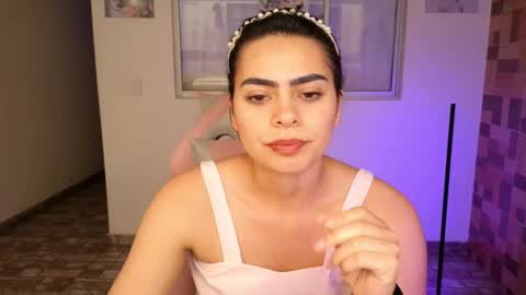 Snapshot of sexxylady__ chatting on February 17, 5:12 pm Angie online show from February 17, 5:12 pm