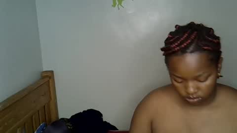 sexxyneil_ online show from October 17, 8:35 pm