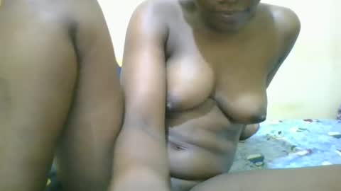 Snapshot of sexy_ariana90 chatting on March 7, 9:27 pm Reshia online show from March 7, 9:27 pm