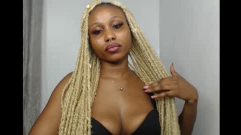 Sexy blackgirl2 online show from February 10, 6:11 pm