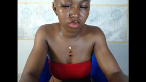 Snapshot of sexy_bluey247 chatting on October 13, 7:27 pm sexy_bluey247 online show from October 13, 7:27 pm
