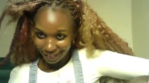 sexy_chocoy05 online show from April 1, 12:00 am