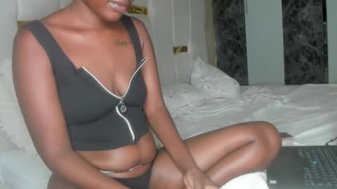 Snapshot of sexy_cutejoy chatting on February 18, 8:27 am Joy online show from February 18, 8:27 am