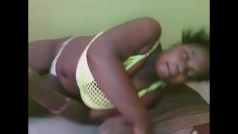 Snapshot of sexy_divana chatting on February 22, 6:28 am sexy_divana online show from February 22, 6:28 am