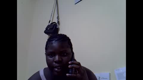 Snapshot of sexy_ebony20 chatting on October 19, 9:47 am ebony online show from October 19, 9:47 am