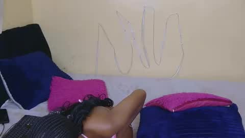 Snapshot of sexy_galfie01 chatting on October 21, 7:13 am sexy_galfie01 online show from October 21, 7:13 am