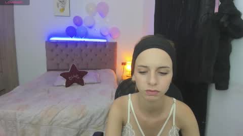 Snapshot of sexy_girl__777 chatting on February 10, 10:40 pm sexy_girl__777 online show from February 10, 10:40 pm