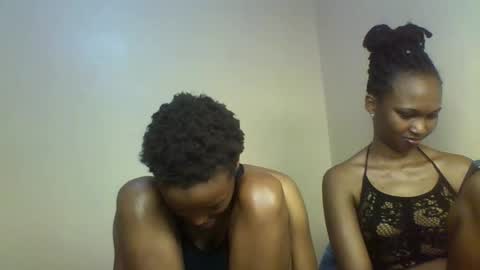 Snapshot of sexy_kaly chatting on October 19, 2:22 pm Sexy kaly online show from October 19, 2:22 pm