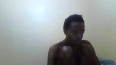 Snapshot of sexy_kaly chatting on October 14, 12:52 pm Sexy kaly online show from October 14, 12:52 pm