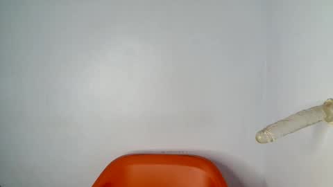 Snapshot of sexy_lilyyy chatting on October 15, 2:37 am lily online show from October 15, 2:37 am