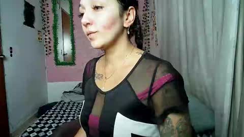 sexy lolas online show from September 18, 5:55 am