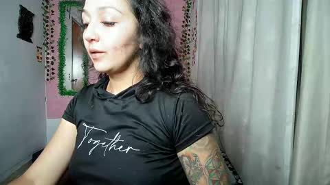 sexy lolas online show from September 13, 5:10 am