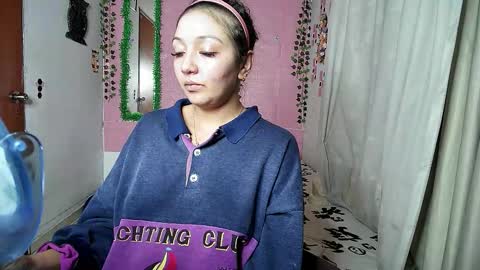 sexy lolas online show from November 14, 4:36 am