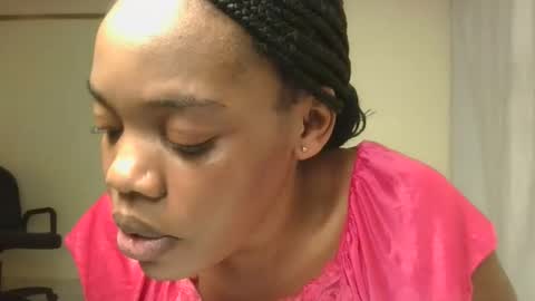 sexy_lyna online show from November 12, 6:43 pm