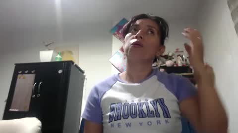 Mary online show from November 6, 2:03 am