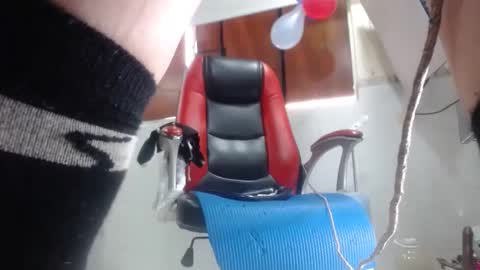 Snapshot of sexy_mature_hot01 chatting on October 14, 3:37 pm MARIPOSA online show from October 14, 3:37 pm