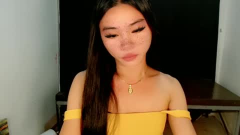 Snapshot of sexy_mikaxoxo chatting on February 24, 9:20 pm mika online show from February 24, 9:20 pm
