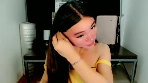 Snapshot of sexy_mikaxoxo chatting on March 10, 4:25 pm mika online show from March 10, 4:25 pm