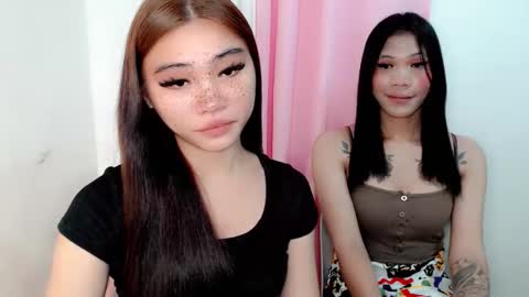 Snapshot of sexy_mikaxoxo chatting on September 23, 4:45 pm mika online show from September 23, 4:45 pm