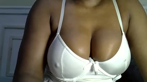 natallie online show from April 15, 8:50 am