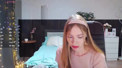 Annie - Your Dream Girl online show from February 25, 5:19 am