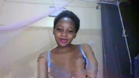 Snapshot of sexy_short chatting on September 19, 7:17 pm Janet online show from September 19, 7:17 pm
