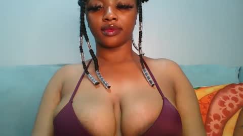 Snapshot of sexy_sweetcandy chatting on December 24, 9:22 pm sexy sweetcandy online show from December 24, 9:22 pm