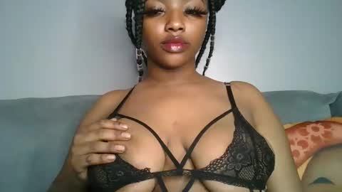Snapshot of sexy_sweetcandy chatting on December 25, 12:26 pm sexy sweetcandy online show from December 25, 12:26 pm