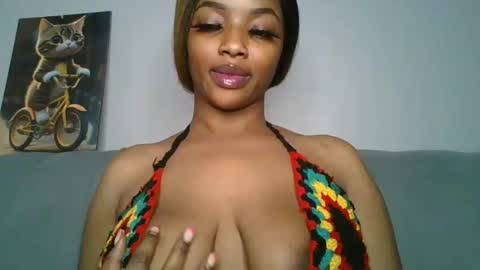 Snapshot of sexy_sweetcandy chatting on February 24, 11:30 pm sexy sweetcandy online show from February 24, 11:30 pm