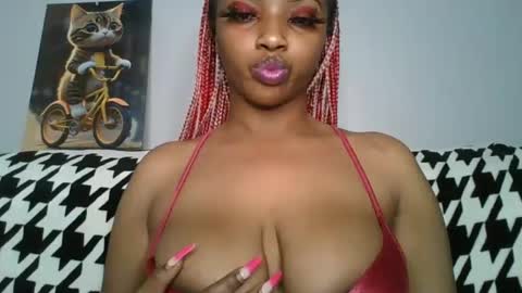 Snapshot of sexy_sweetcandy chatting on February 15, 4:12 pm sexy sweetcandy online show from February 15, 4:12 pm