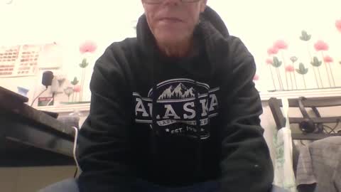 Snapshot of sexy_white_daddy chatting on October 7, 8:16 pm Daddy online show from October 7, 8:16 pm