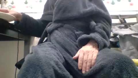 Snapshot of sexy_white_daddy chatting on October 3, 3:53 pm Daddy online show from October 3, 3:53 pm
