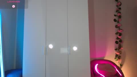 Alice online show from September 15, 6:42 pm