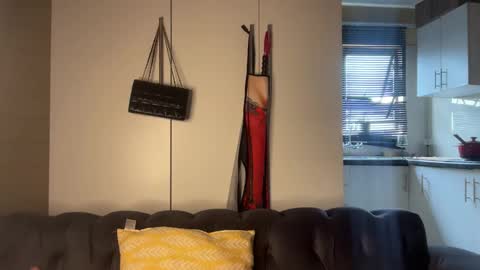 sexyasszeeee online show from March 28, 9:22 am