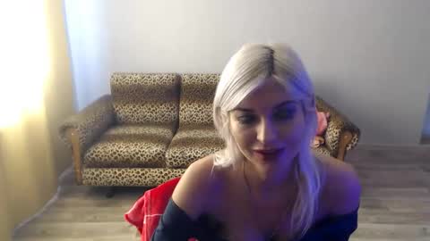 Snapshot of sexybeatriice chatting on September 21, 7:01 am sexybeatriice online show from September 21, 7:01 am