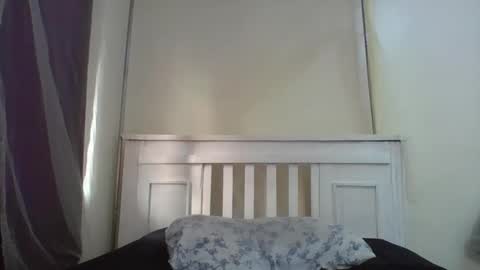 Snapshot of sexybilha483 chatting on September 29, 6:01 am Sexybilha483 online show from September 29, 6:01 am