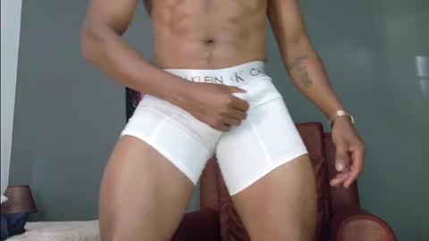 Snapshot of sexyblack1993 chatting on September 15, 11:55 am sexyblack online show from September 15, 11:55 am