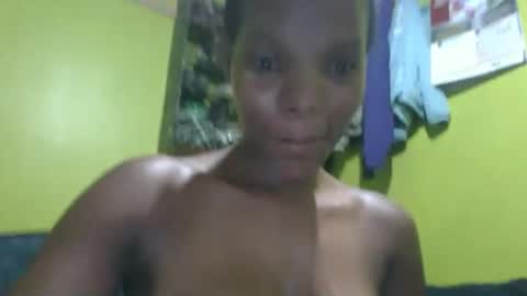 Essy online show from November 7, 5:59 pm