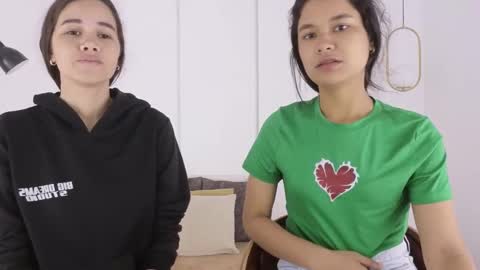 chanell and yina online show from January 8, 1:28 pm