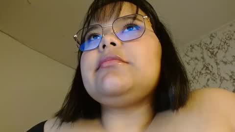 Snapshot of sexychubbyy chatting on October 9, 7:41 pm Eva online show from October 9, 7:41 pm