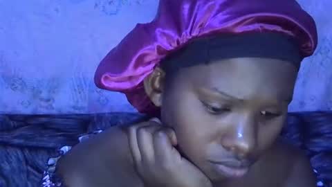 Snapshot of sexydoll002 chatting on October 12, 6:54 pm sexydoll002 online show from October 12, 6:54 pm